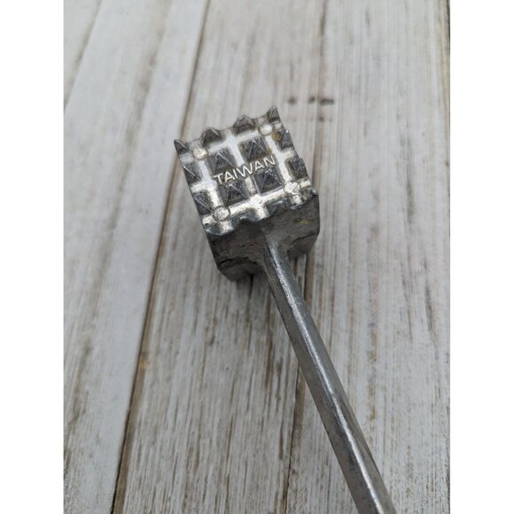 Aluminum #4 Meat Tenderizer Double Textured Sides 8" Taiwan - Picture 6 of 6